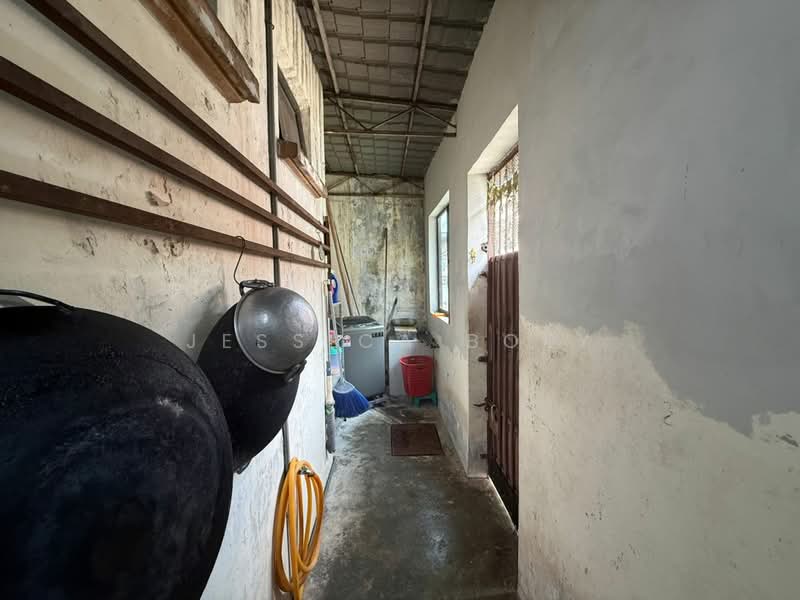 2-storey Terraced House for Sale in Taman Mount Austin (Tebrau) - Jessica Boey - Corridor - PropertyGuru.com.my