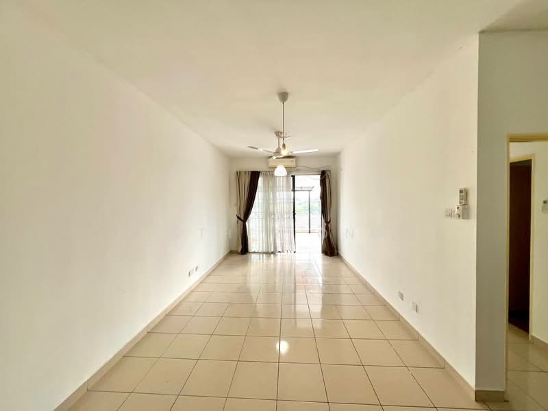 Condominium for Sale at Pearl Avenue - Esther Ong - Living Room - PropertyGuru.com.my