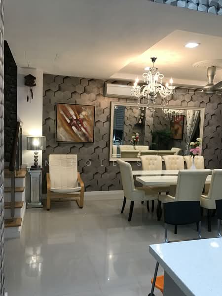 3-storey Terraced House for Sale in Cyberjaya (Selangor) - Nicole Soo - Dining Room - PropertyGuru.com.my