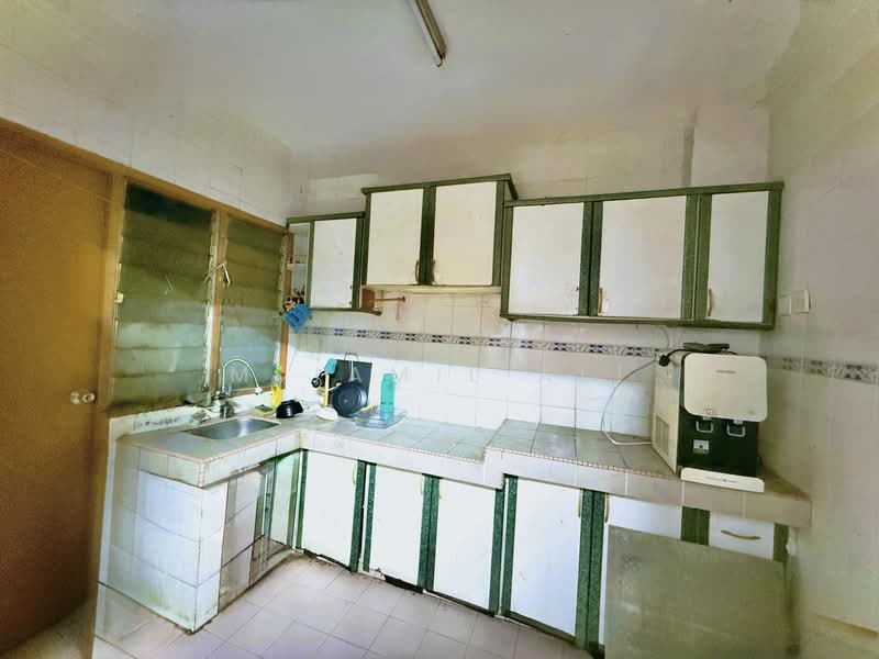 Apartment for Sale at Apartment Flora - M Jamil Ali - Kitchen - PropertyGuru.com.my
