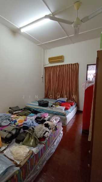 2-storey Terraced House for Sale in Taman Sentosa (Johor Bahru) - Jin Chew - Bedroom - PropertyGuru.com.my