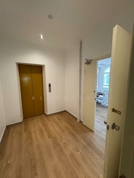 Shop / Office for Rent in Taman Putra Damai (Ara Damansara) - Albert Ho - Entrance - PropertyGuru.com.my