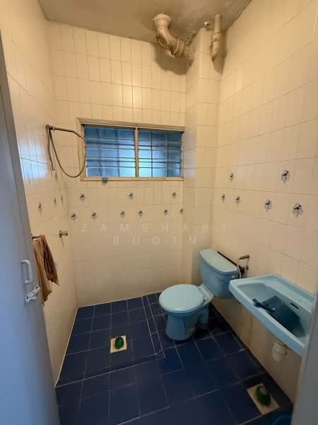 2-storey Terraced House for Sale in SS18 (Subang Jaya) - Zamshary Budin - Bathroom - PropertyGuru.com.my