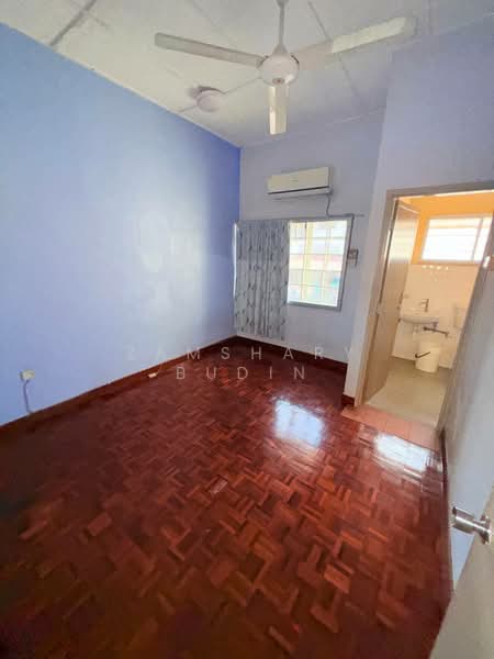 2-storey Terraced House for Sale in SS18 (Subang Jaya) - Zamshary Budin - Bedroom - PropertyGuru.com.my
