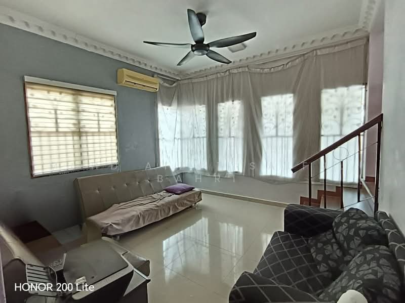 Bungalow for Sale in Nilai (Negeri Sembilan) - Mohd Aizat Saiful Bahri - Living Room - PropertyGuru.com.my
