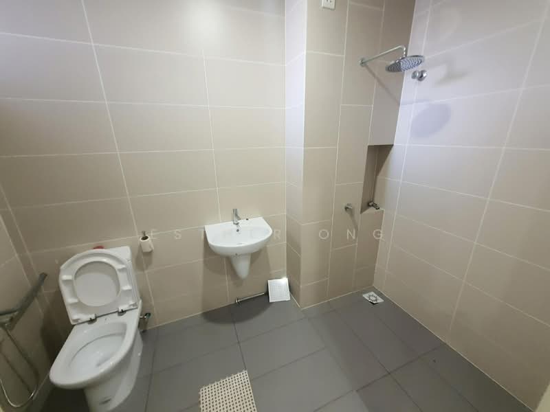 Townhouse for Sale in 16 Sierra (Puchong) - Esther Ong - Bathroom - PropertyGuru.com.my