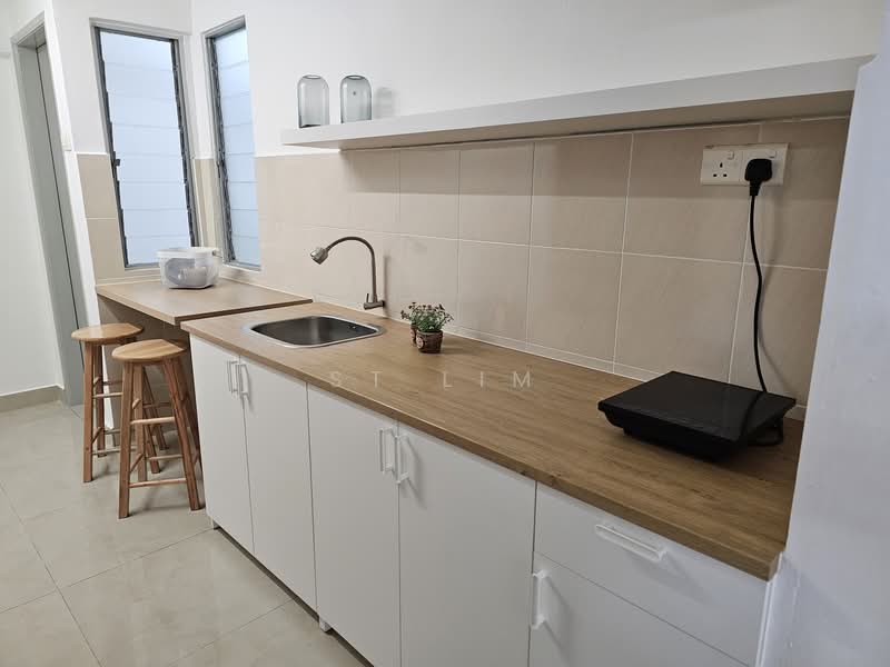 Condominium for Rent at Sea View Tower - ST Lim - Kitchen - PropertyGuru.com.my