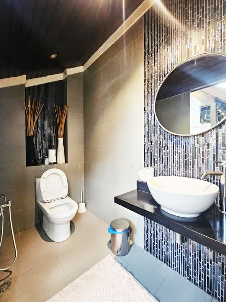 Rumah Berkembar untuk Dijual di Pulau Tikus (Penang) - Eiffel Huam - Bathroom - PropertyGuru.com.my