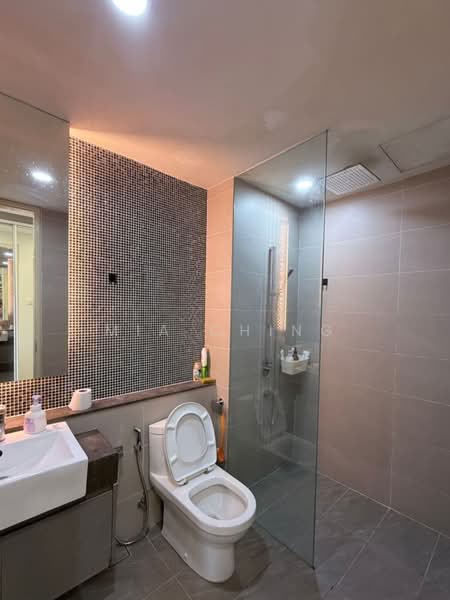 Servis Apartment untuk Disewa di Nova Saujana - Mia Ching - Bathroom - PropertyGuru.com.my