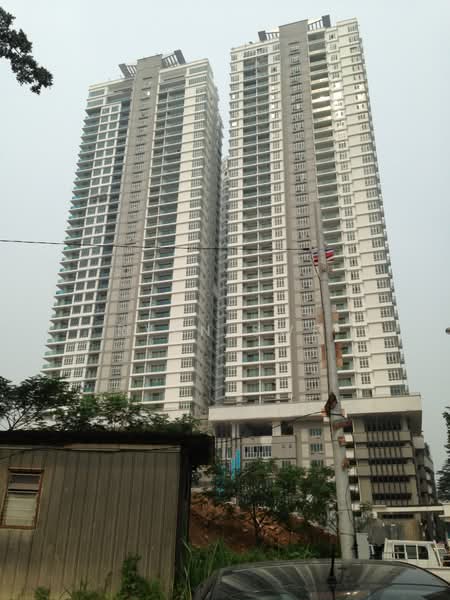 Kondominium untuk Dijual di Sri Putramas III / Royal Regent - Ryan Swe - Exterior - PropertyGuru.com.my