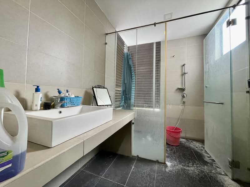 Semi-Detached House for Sale in Taman Sinar Mahkota (Cheras) - Jeffrey Pang - Bathroom - PropertyGuru.com.my