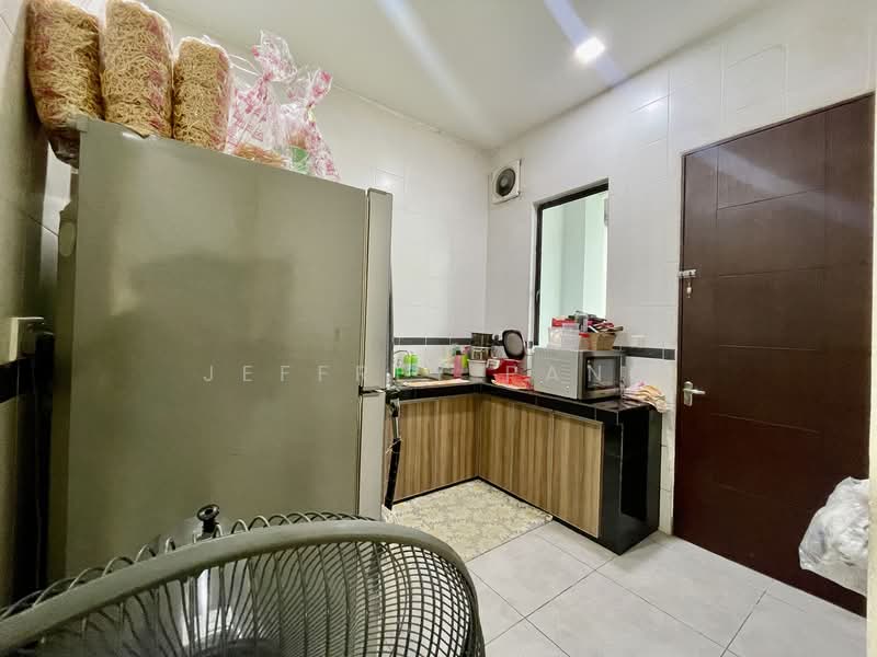 Semi-Detached House for Sale in Taman Sinar Mahkota (Cheras) - Jeffrey Pang - Kitchen - PropertyGuru.com.my