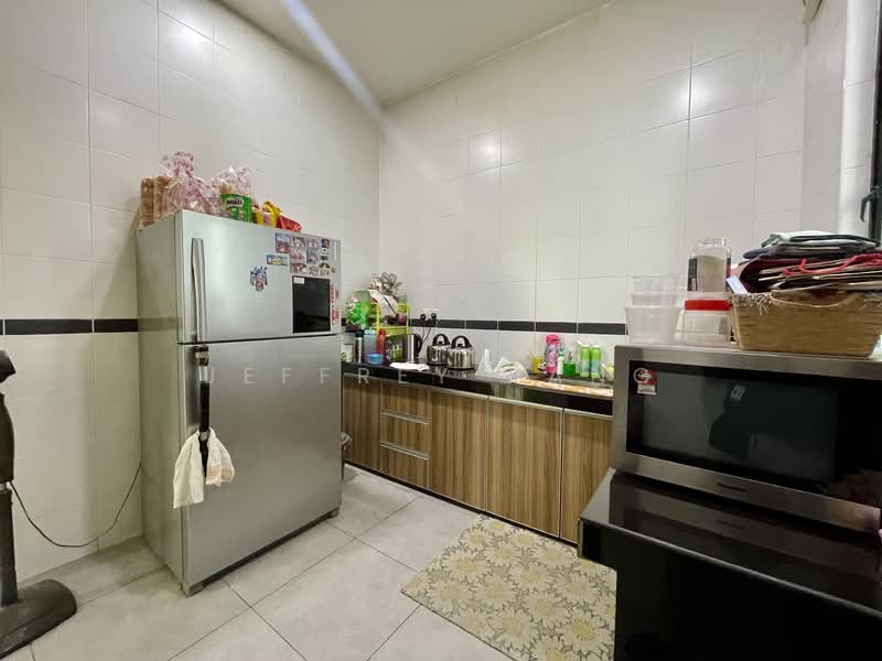 Semi-Detached House for Sale in Taman Sinar Mahkota (Cheras) - Jeffrey Pang - Kitchen - PropertyGuru.com.my