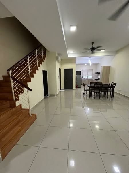 Rumah Teres 3 Tingkat untuk Disewa di Batu Caves (Selangor) - Angel Foo - Living Room - PropertyGuru.com.my