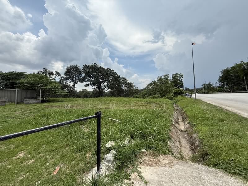 Industrial Land for Sale in Kerling (Selangor) - M Jamil Ali - Exterior - PropertyGuru.com.my