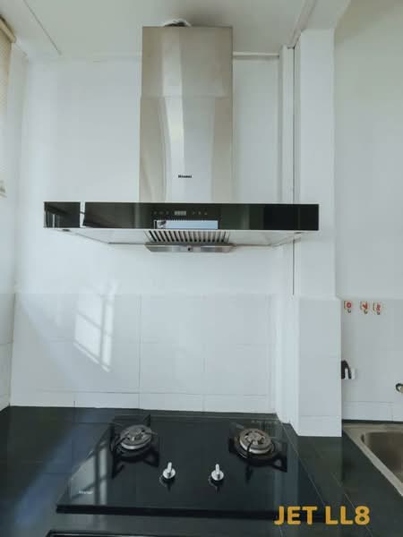 Rumah Teres 2 Tingkat untuk Disewa di Bukit Raja (Selangor) - KH Chong - Kitchen - PropertyGuru.com.my