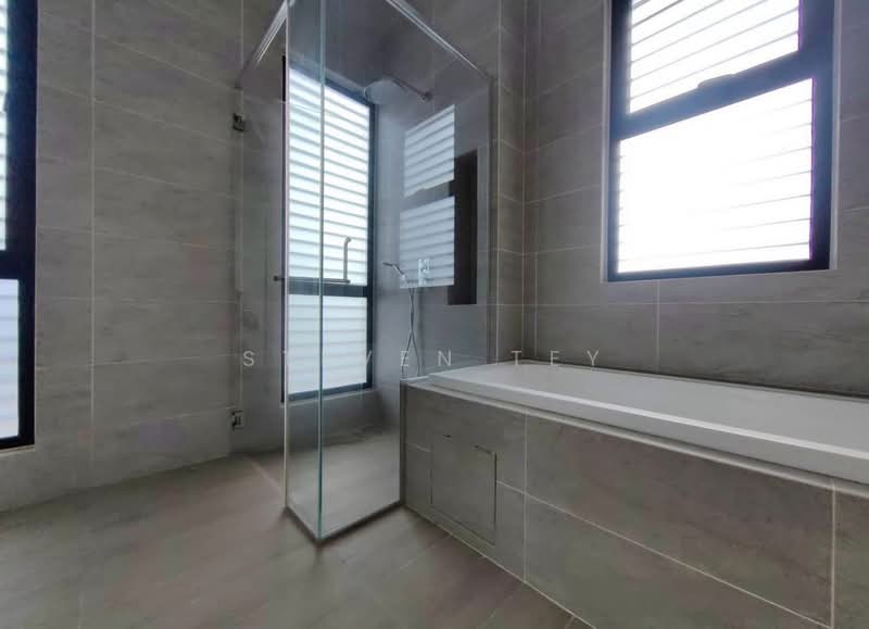 Bungalow for Sale in Setia Alam (Selangor) - Steven Tey - Bathroom - PropertyGuru.com.my