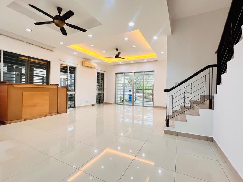 Semi-Detached House for Sale in Setia Damai (Setia Alam) - Steven Tey - Living Room - PropertyGuru.com.my