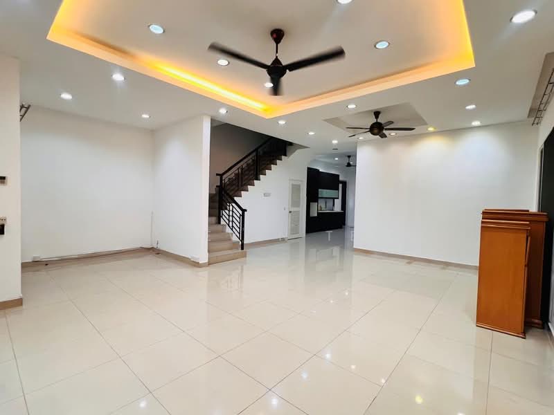 Semi-Detached House for Sale in Setia Damai (Setia Alam) - Steven Tey - Living Room - PropertyGuru.com.my