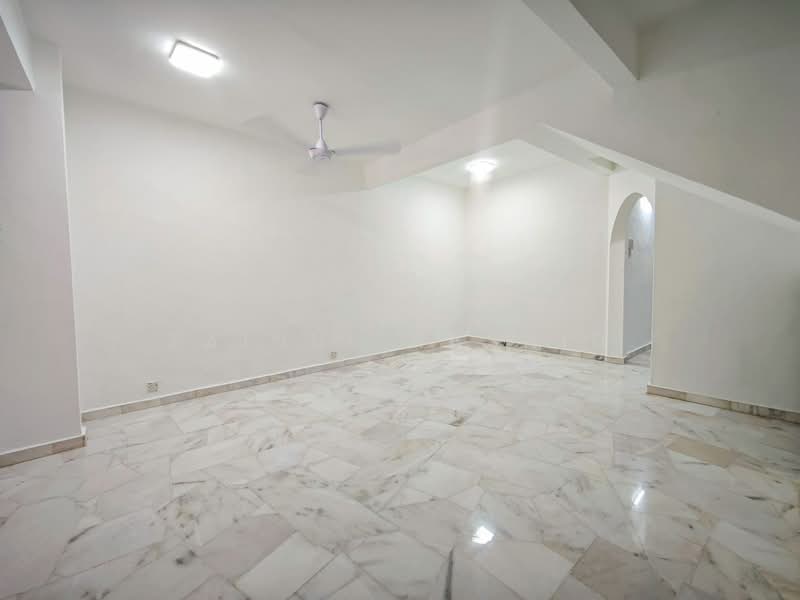 Rumah Teres 2 Tingkat untuk Dijual di Bandar Bukit Puchong (Puchong) - Zainul Rashid - Living Room - PropertyGuru.com.my