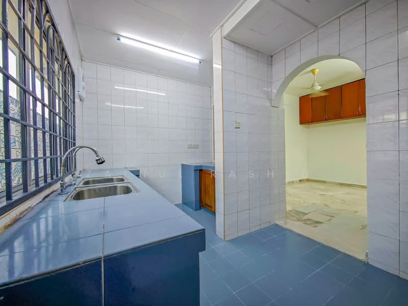 Rumah Teres 2 Tingkat untuk Dijual di Bandar Bukit Puchong (Puchong) - Zainul Rashid - Kitchen - PropertyGuru.com.my