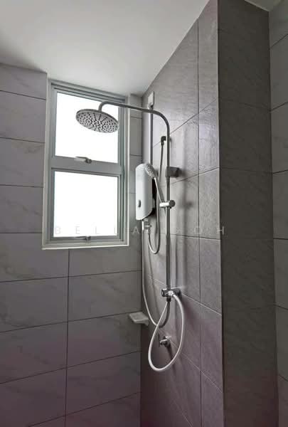 Servis Apartment untuk Disewa di SKS Habitat - Bella Goh - Bathroom - PropertyGuru.com.my