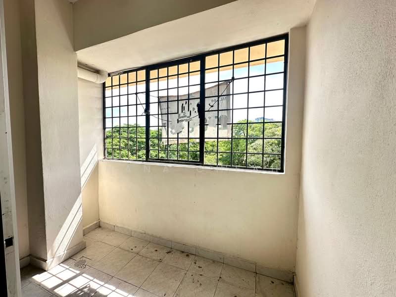 Apartment for Sale at Taman Putra Perdana - Nana Cheah - Balcony - PropertyGuru.com.my