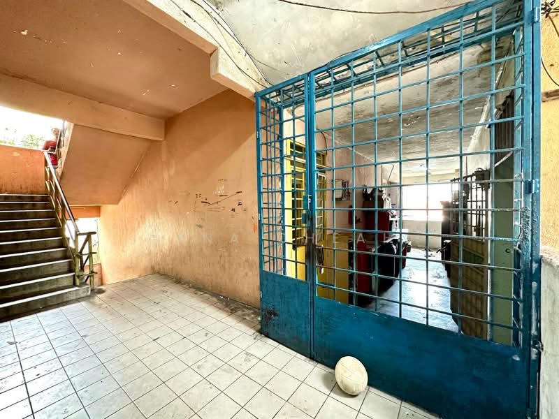 Pangsapuri untuk Dijual di Seri Pulai - Nana Cheah - Entrance - PropertyGuru.com.my