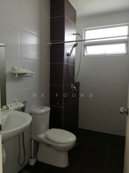 Condominium for Rent at Fairway Suites - MK Foong - Bathroom - PropertyGuru.com.my
