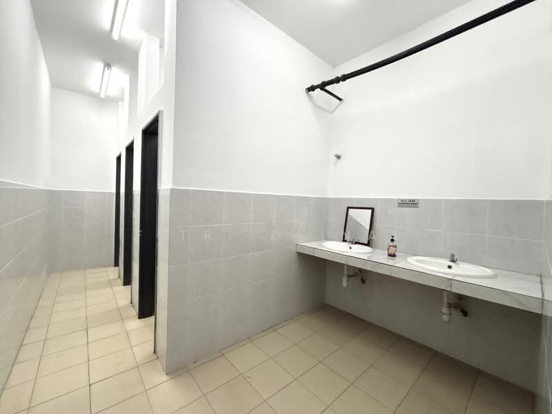 Apartment for Sale at Vesta View - Fitri Zainal - Bathroom - PropertyGuru.com.my