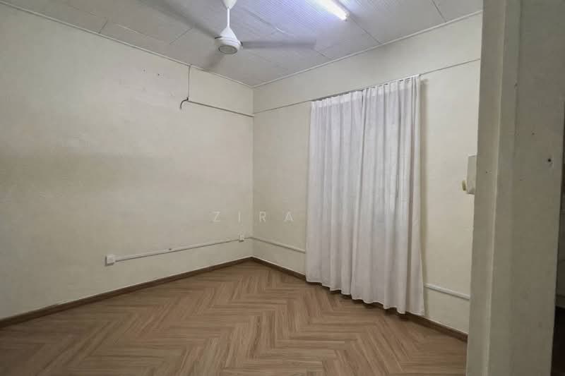 1-storey Terraced House for Sale in Taman Ungku Tun Aminah (Skudai) - Zira . - Interior - PropertyGuru.com.my