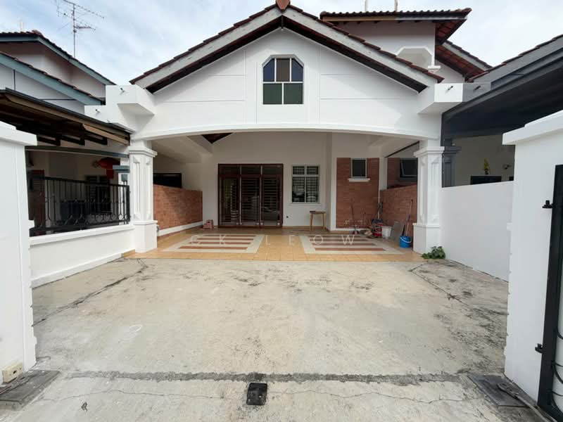 1.5-storey Terraced House for Sale in Taman Pelangi Indah (Ulu Tiram) - Ck Leow - PropertyGuru.com.my