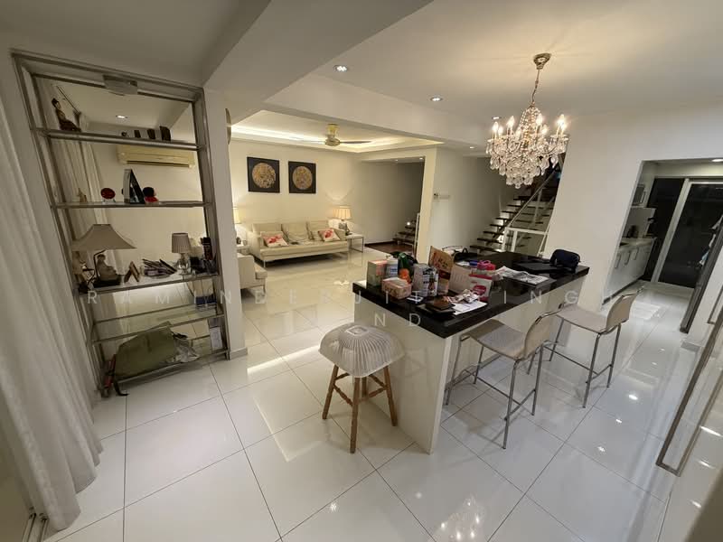 Rumah Bandar untuk Dijual di Bangsar (Kuala Lumpur) - Raminderjit Singh Thind Singh Thind - Living Room - PropertyGuru.com.my
