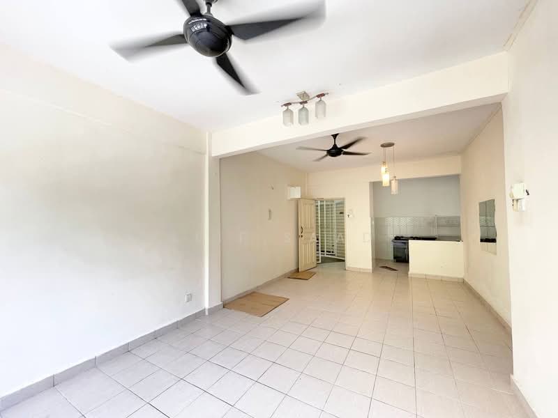 Kondominium untuk Dijual di D'Rimba - Alif Saad - Living Room - PropertyGuru.com.my