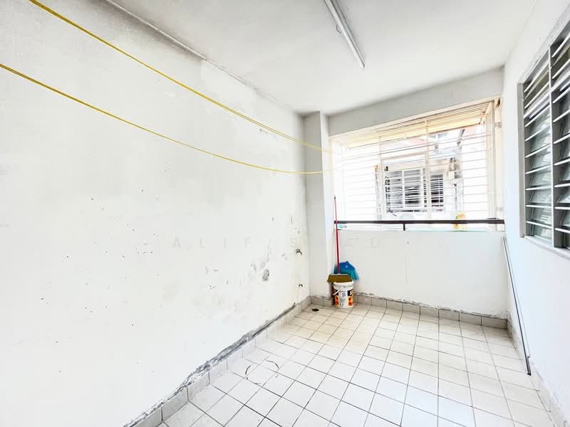 Kondominium untuk Dijual di D'Rimba - Alif Saad - Balcony - PropertyGuru.com.my