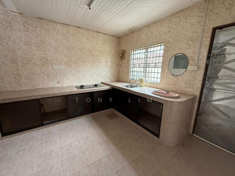Rumah Teres 1.5 Tingkat untuk Disewa di Bukit Indah (Iskandar Puteri (Nusajaya)) - Tony Lim - Kitchen - PropertyGuru.com.my