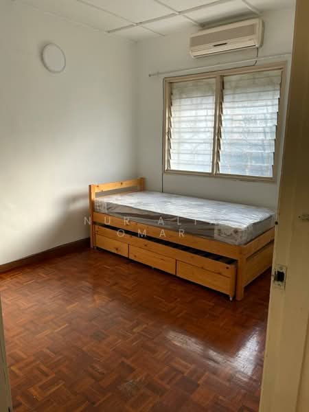 2-storey Terraced House for Sale at SS17 @ Subang Jaya - Nur Alia Omar - Bedroom - PropertyGuru.com.my