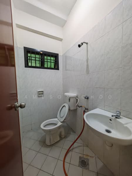 2-storey Terraced House for Rent in Taman Mount Austin (Tebrau) - Jameson Choo - Bathroom - PropertyGuru.com.my