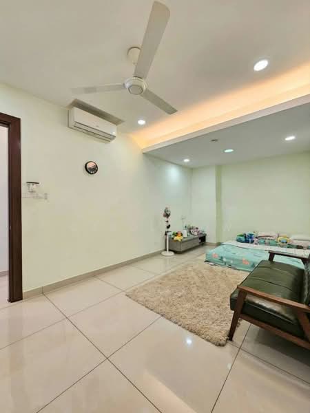 Cluster House for Sale in Taman Gaya (Ulu Tiram) - Carol Low - Bedroom - PropertyGuru.com.my