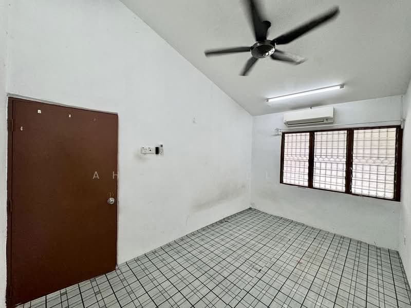 1-storey Terraced House for Sale in Cheras (Kuala Lumpur) - Ahmad Fadlee - PropertyGuru.com.my