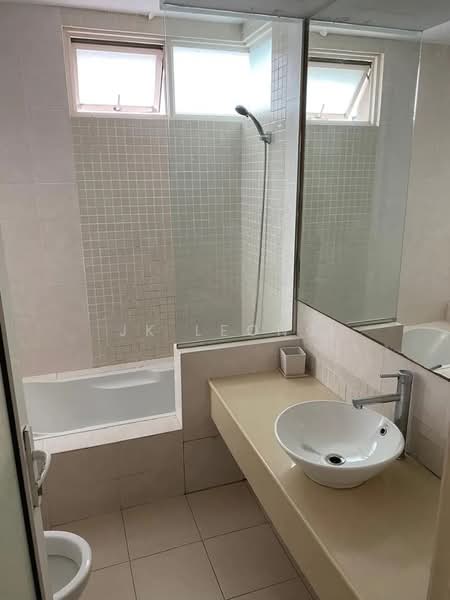 Kondominium untuk Dijual di Casa Kiara II - JK Leong - Bathroom - PropertyGuru.com.my