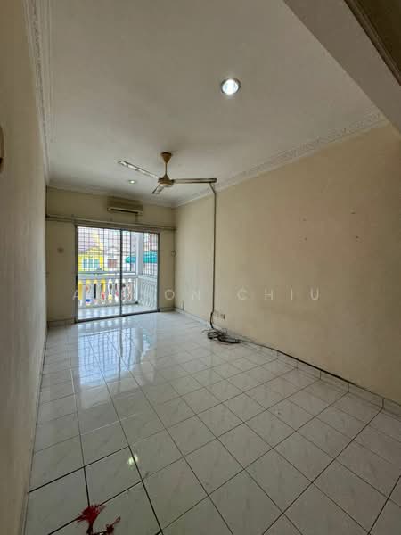 2-storey Terraced House for Sale in Taman Wangsa Permai (Kepong) - Alison Chiu - Living Room - PropertyGuru.com.my