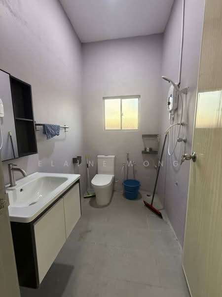 Semi-Detached House for Rent in Kota Kinabalu (Sabah) - Elaine Wong - Bathroom - PropertyGuru.com.my