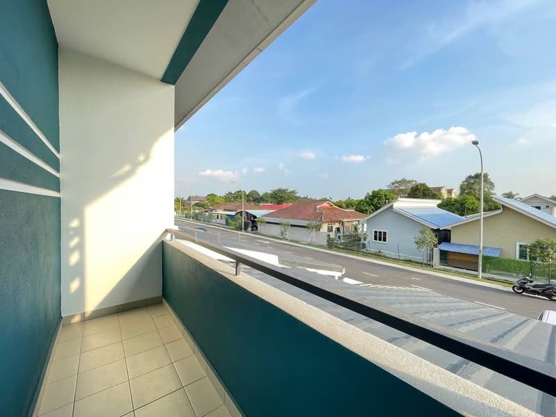 Rumah Teres untuk Dijual di Klang (Selangor) - Alif Saad - Balcony - PropertyGuru.com.my