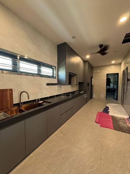 Semi-Detached House for Sale in Taman Gaya (Ulu Tiram) - Bernice Gan - Kitchen - PropertyGuru.com.my