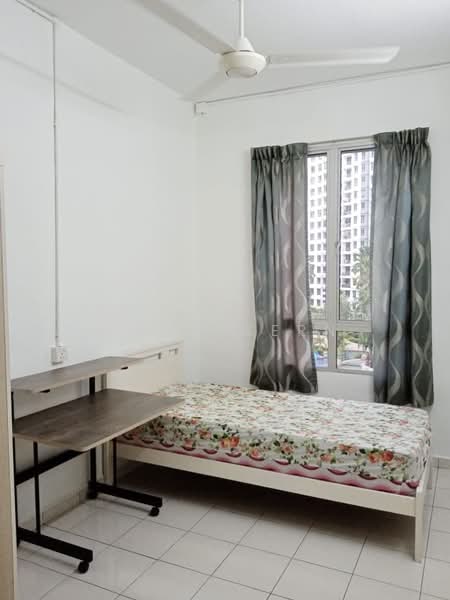 Kondominium untuk Disewa di Putra Place Condominium - Weng Sern - Bedroom - PropertyGuru.com.my