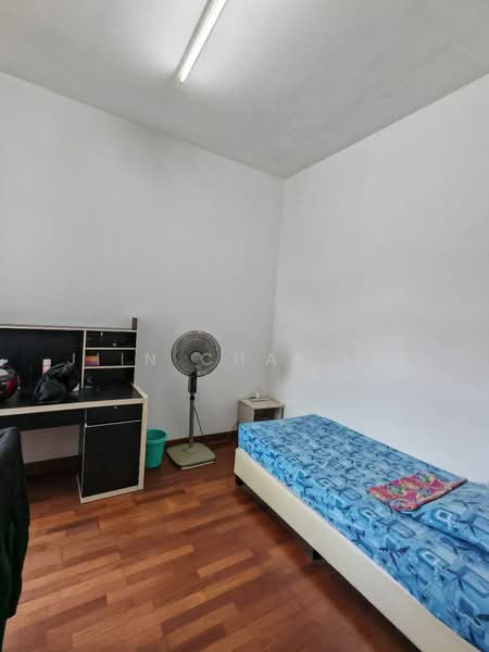 Servis Apartment untuk Dijual di Sky View - Jiin Chai Lee - Bedroom - PropertyGuru.com.my