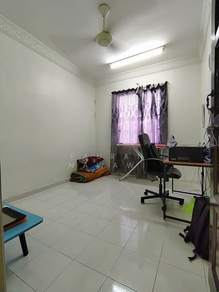 Pangsapuri untuk Dijual di Vista Pinggiran Apartment - Fauran Nawawi - PropertyGuru.com.my