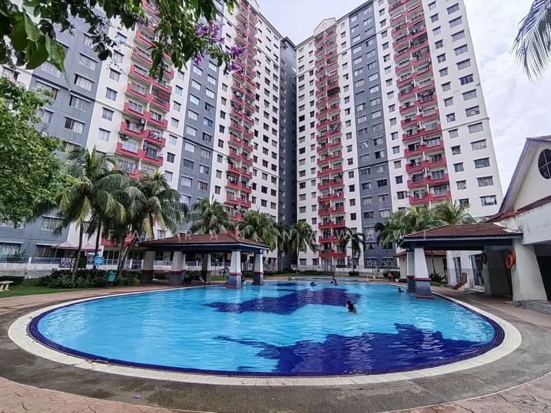 Pangsapuri untuk Dijual di Vista Pinggiran Apartment - Fauran Nawawi - PropertyGuru.com.my