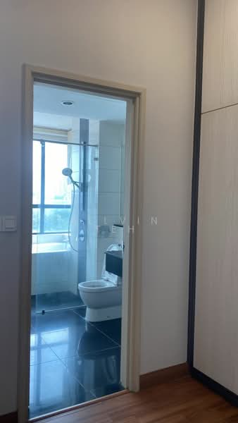 Kondominium untuk Disewa di KM1 East - Allvin Teh - Bathroom - PropertyGuru.com.my